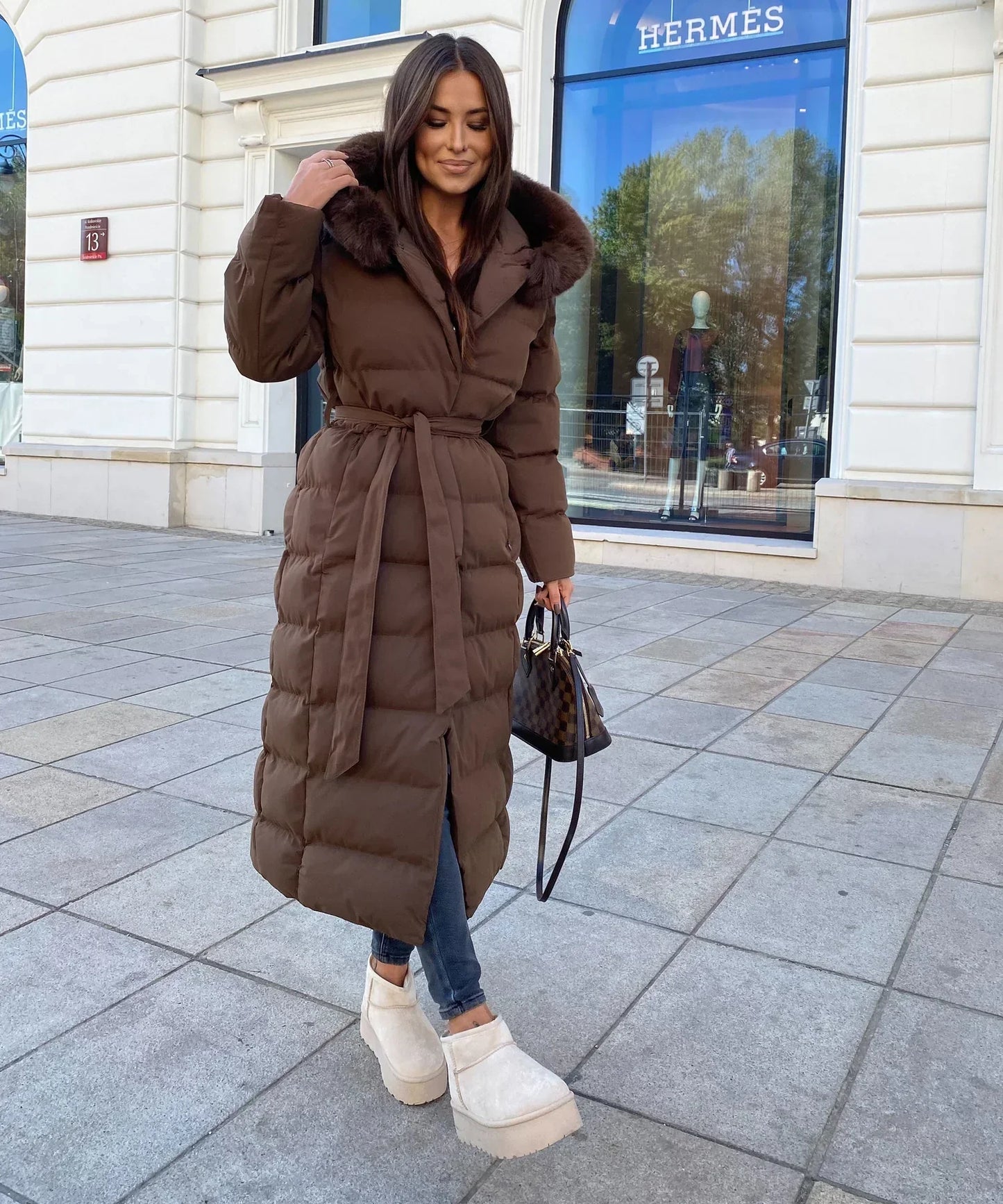 Zita Parker con capucha