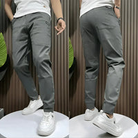 Gris oscuro